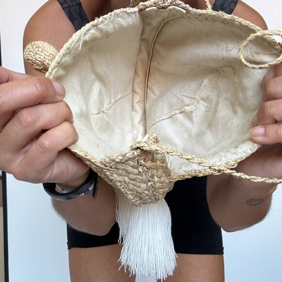 Summer Straw Crossbody Bag With Tassels - Picture 3 of 6